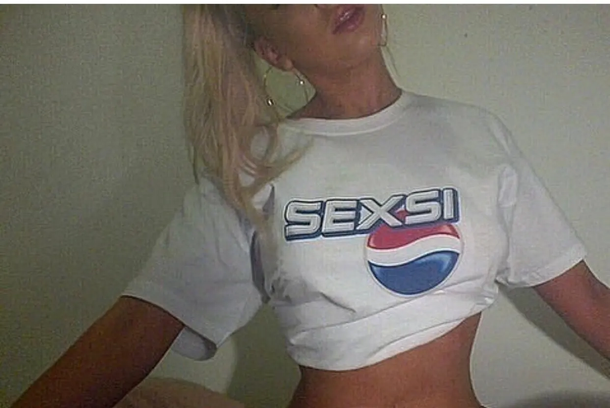 

New Sexsi Funny Meme White T-shirt Parody Branding Logo Funny T-shirt High-end Luxury Is for Both Men and Women Top Y2k