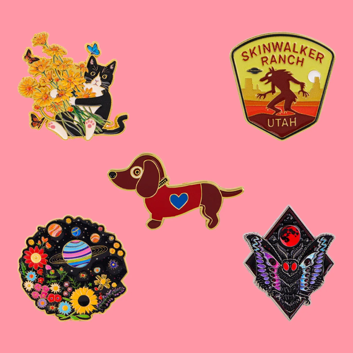 Niedliche Schwarze Katze Dackel Emaille-Anstecknadel Tiere Motten-Brosche Anstecknadeln Abzeichen für Rucksack Kleidung Accessoires Schmuck Geschenke