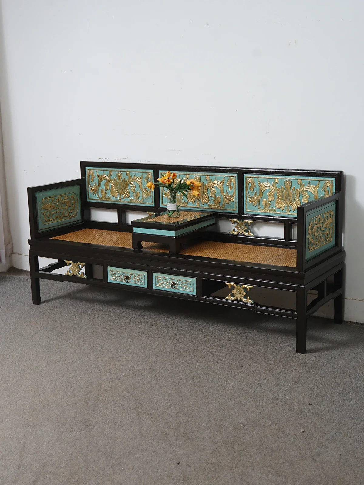 New Chinese-style solid wood gold-painted carved elm Arhat bed,chaise longue , solid wood sofa bed, dual-purpose small apartment