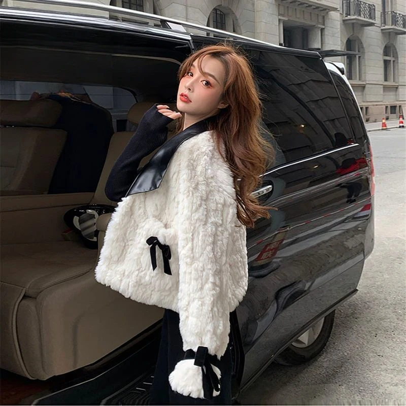 

2023 Women's Fashion Winter Imitation Rabbit Fur Jackets Female Thicken Warm Short Overcoats Ladies Faux Fur Bow Coats A492