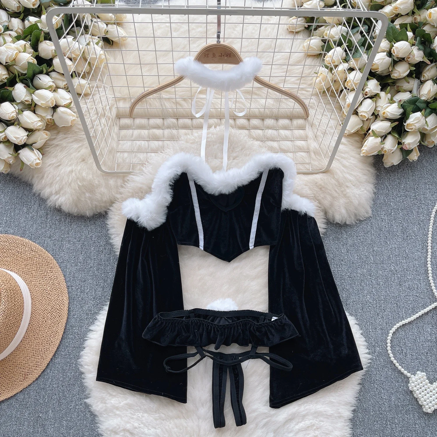 النساء القطيفة مثير الدعاوى قبالة الكتف طويلة الأكمام قمم السروال Christmax المثيرة HotSweet 3 قطع المخملية منامة مجموعة