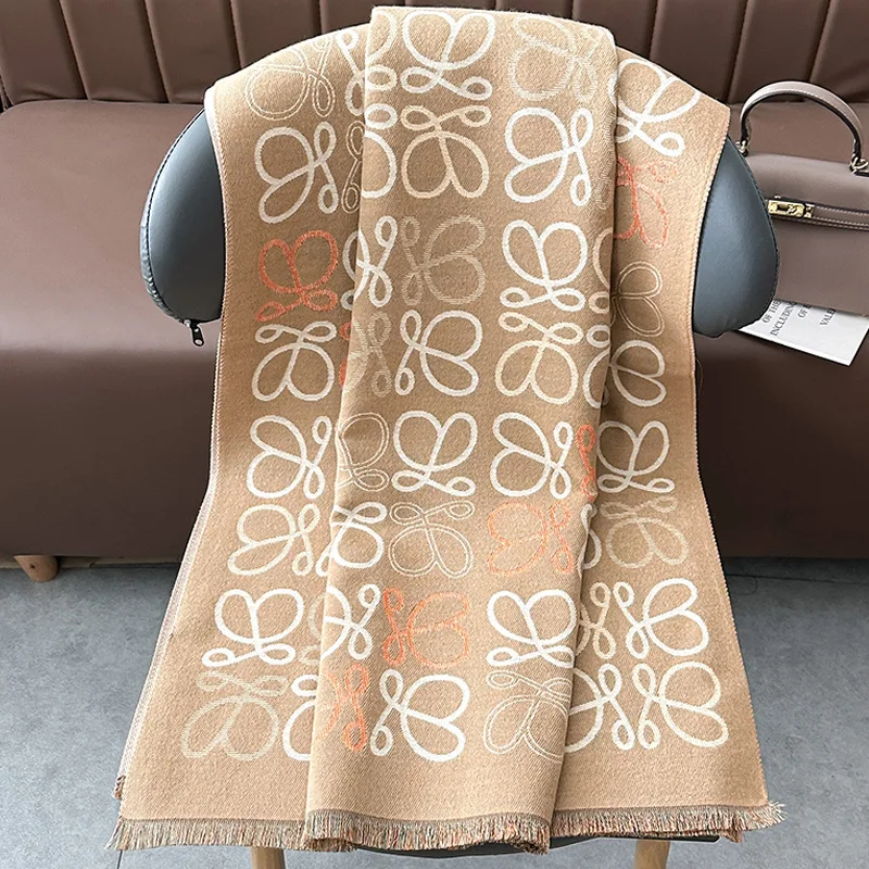 Women's Cat-Patterned Faux Cashmere Scarf Versatile Thickened Warm Shawl European American Style Winter Fashion Accessory