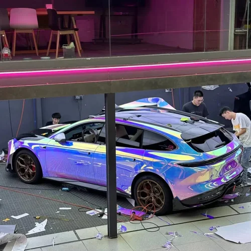 Imagen 2 del producto Película de envoltura de vinilo blanca cromada holográfica de arcoíris colorido brillante de primera calidad, pegatina autoadhesiva, lámina de envoltura para coche automotriz