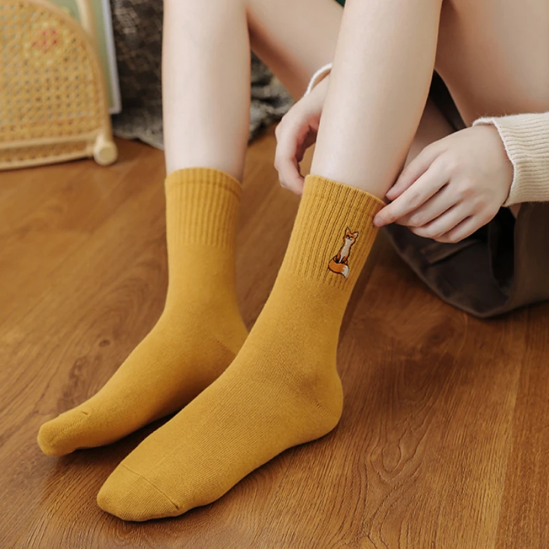 Women's Socks Spring and Autumn Mid Tube Sock Solid Color Cotton Sockk Embroidered Fox Breathable Women's Long Tube Socks