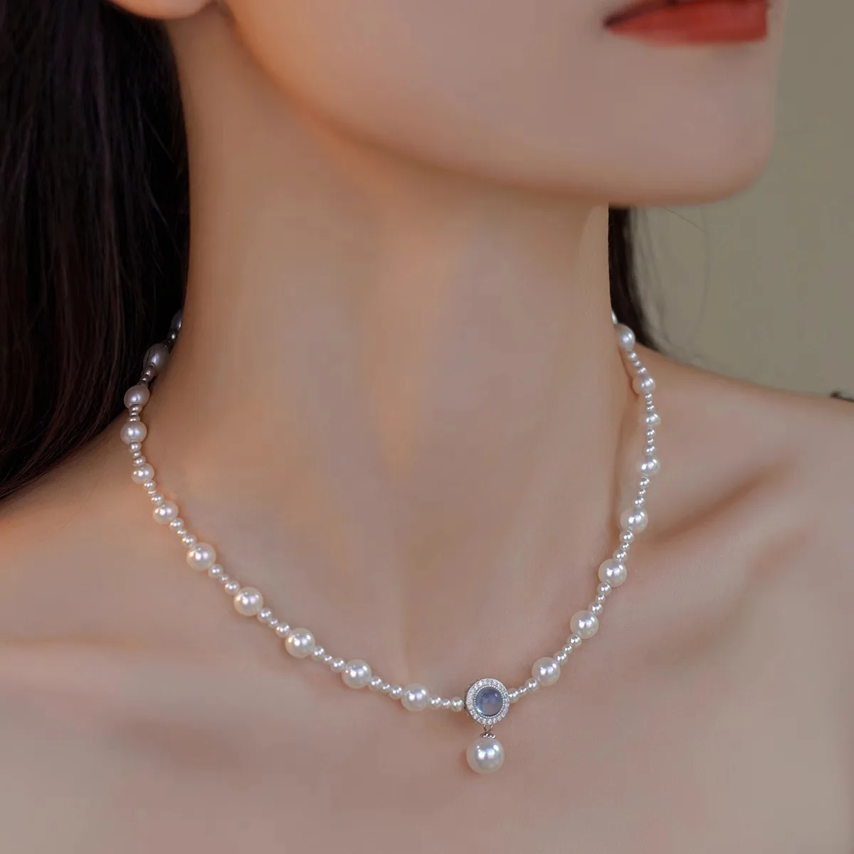 

Aquamarine pearl French light luxury master design necklace simple temperament versatile