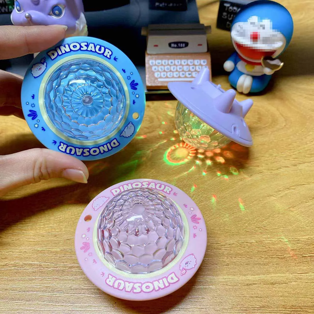 Dazzling Ambient Light Starry Sky Flying Disc Night Light Toy Keychain Pendant Cartoon Flying Disc Projection Light-emitting Toy