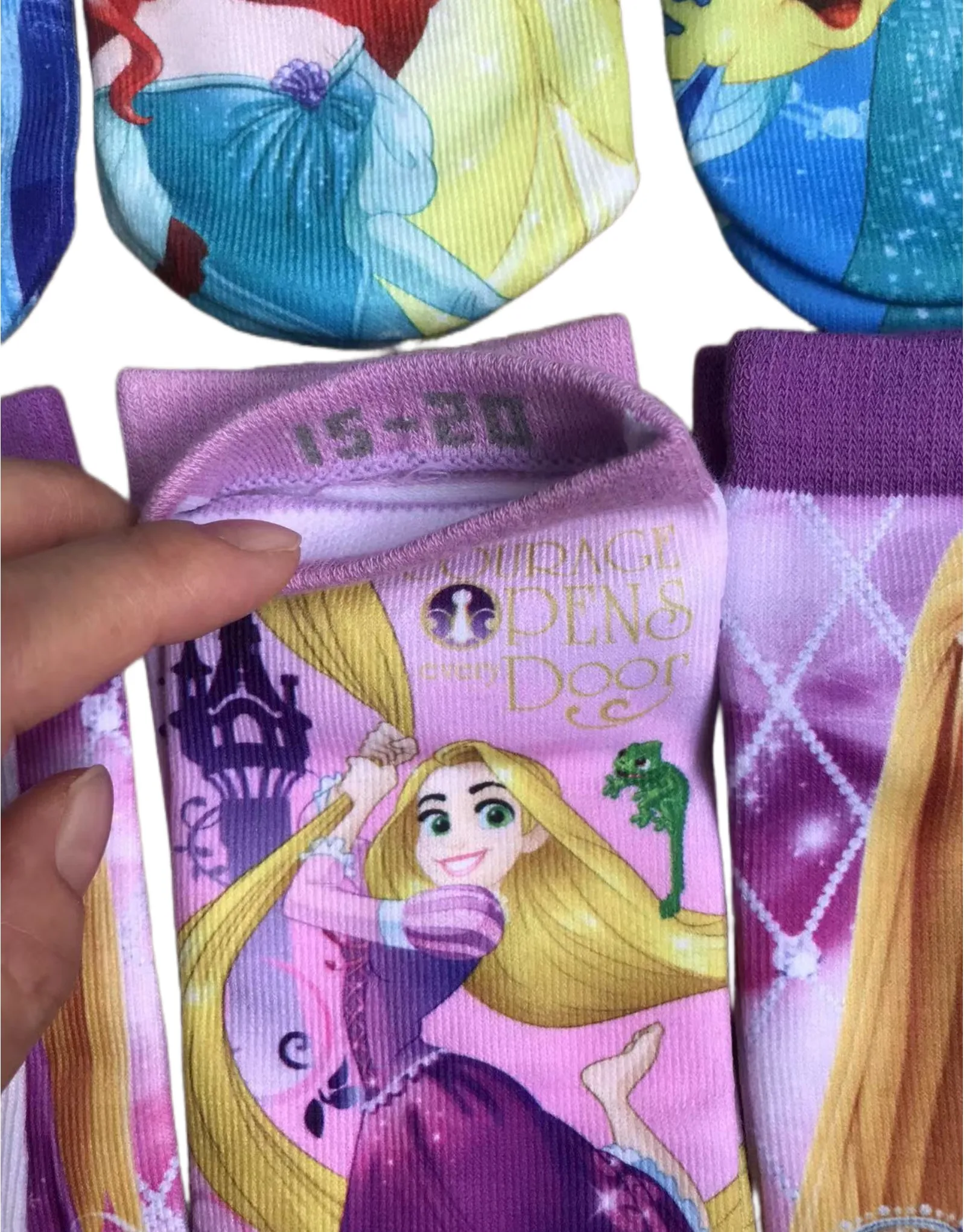 Meias de desenhos animados para crianças, meias de algodão Princess Design, Elsa, Anna, sereia, Belle, cor brilhante, brinquedos quentes, 3-10T, 4 pares, muito