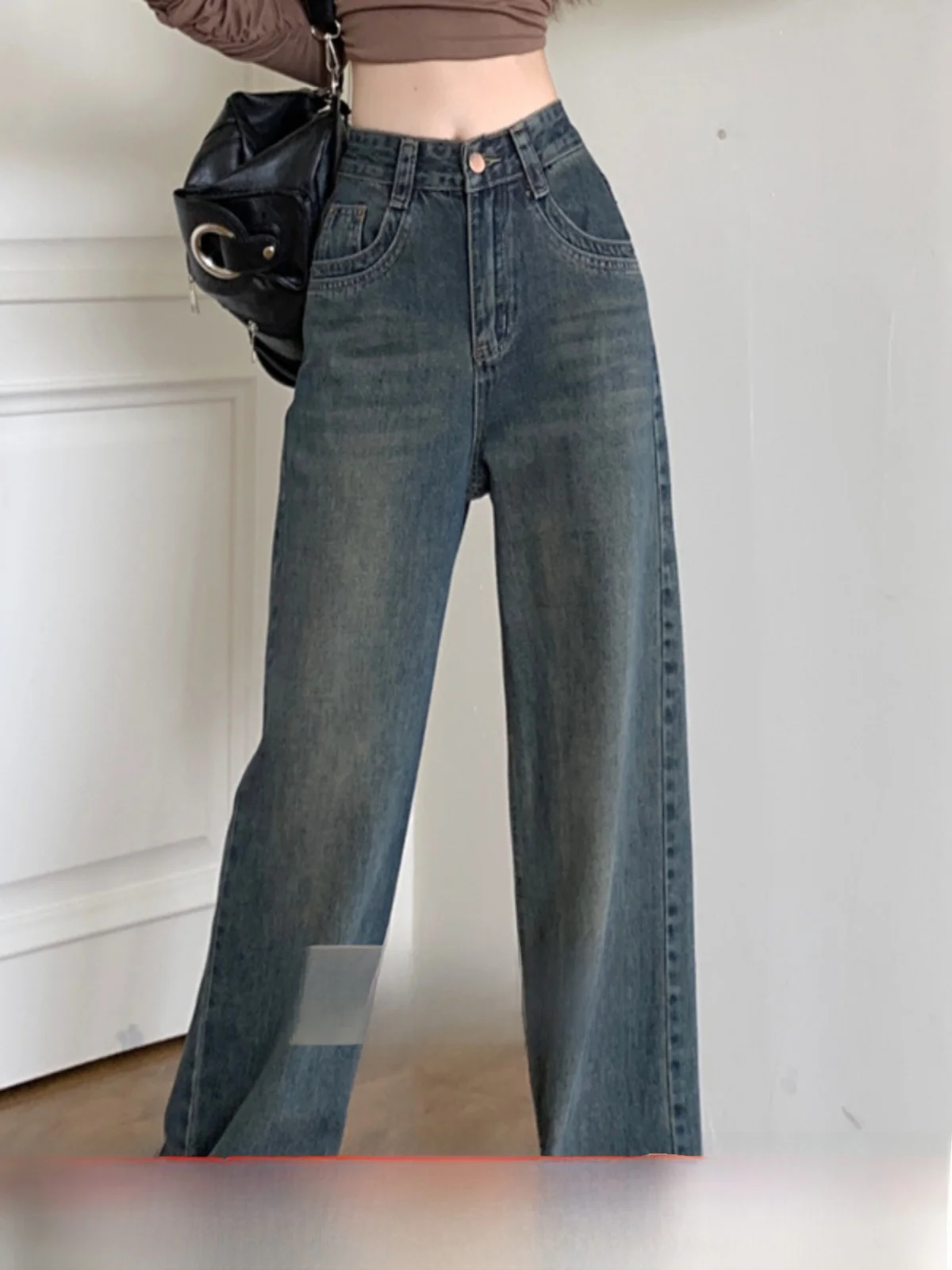 

Широкие джинсовые джинсы с высокой талией. Женские свободные брюки длиной до пола. Весенний сезон. Брюки прямого кроя. Темно-легкие брюки.