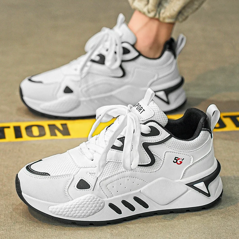 

Новая мужская повседневная обувь с дышащей сетчатой верхней частью и толстой подошвой — это суперпопулярная, модная и универсальная спортивная обувь.