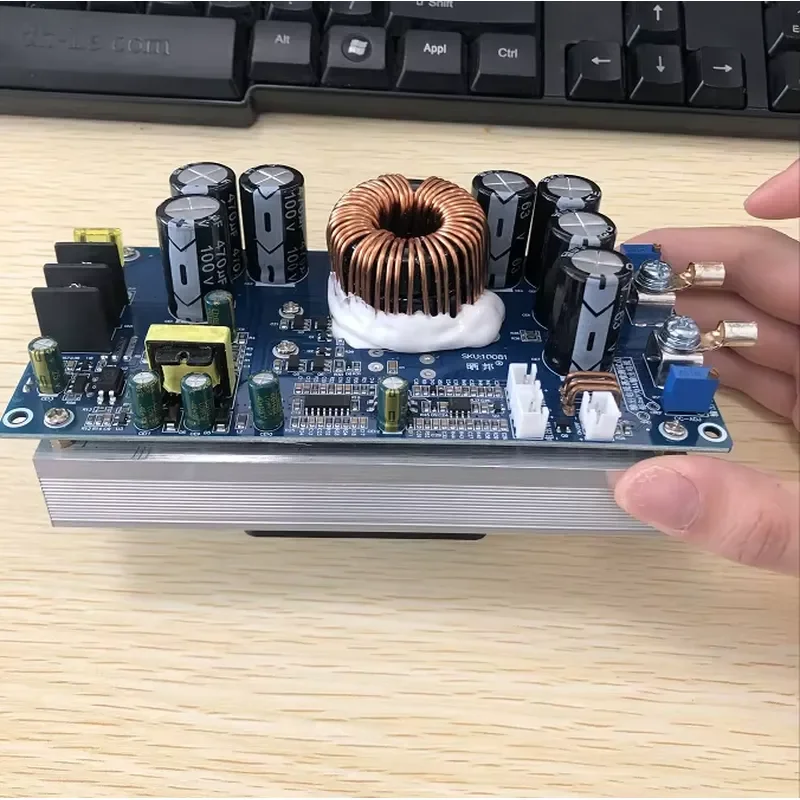 DC-DC buck converter module 30A 800W 20V-70V 2.5V-58V 30A constant voltage power supply module