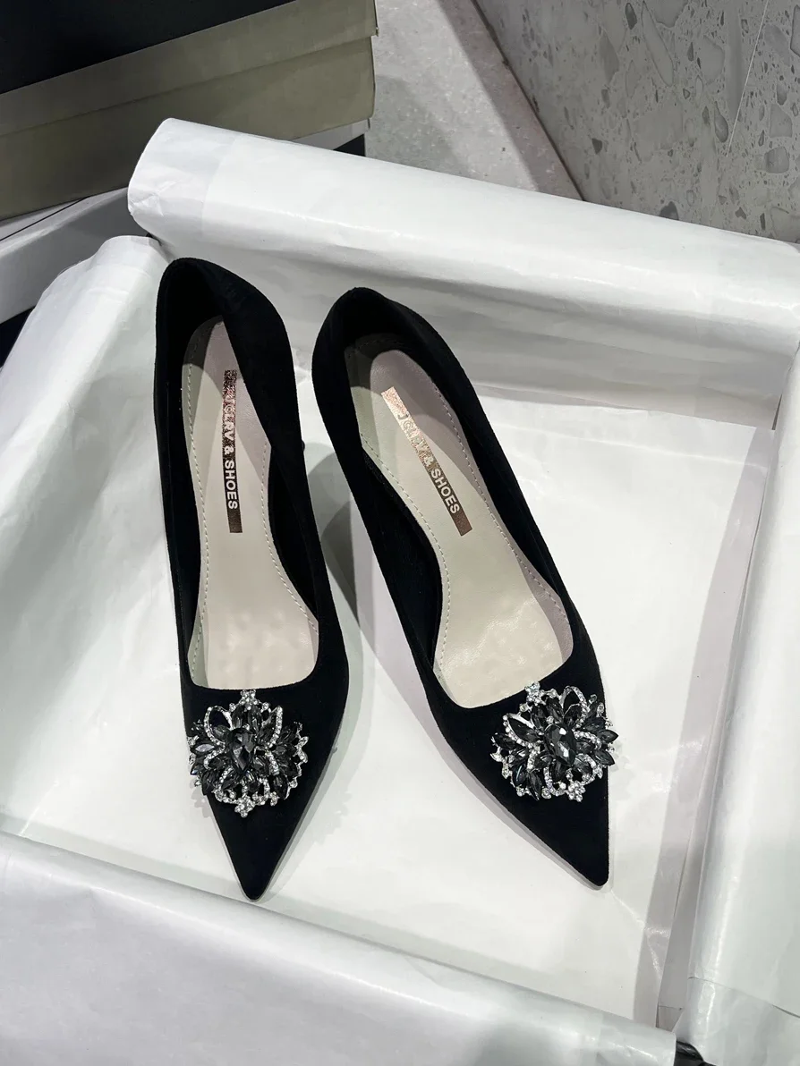 

New socialite rhinestone pointed black high heels for women, slim heels with skirts, banquet commuting single shoes for women