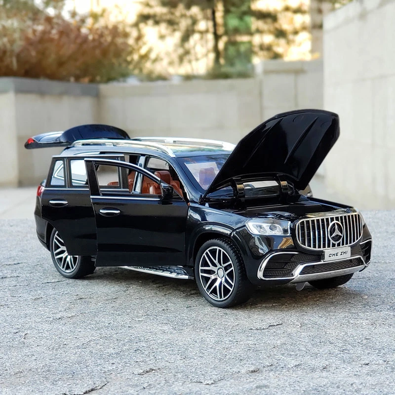 1:24 Mercedes-Benz GLS63 AMG Alloy Model Car Simulation Miniature Metal Vehicle Luxury SUV for Children Toys for Boys A395