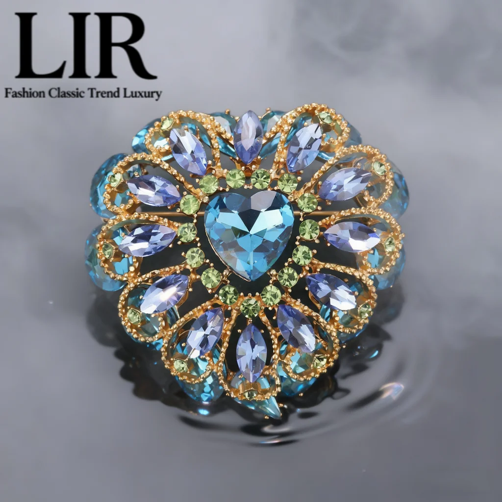 

LIR Women's Brooch: Retro Alloy AAA Zircon Medium Heart | Luxury Fashion Accessory Statement