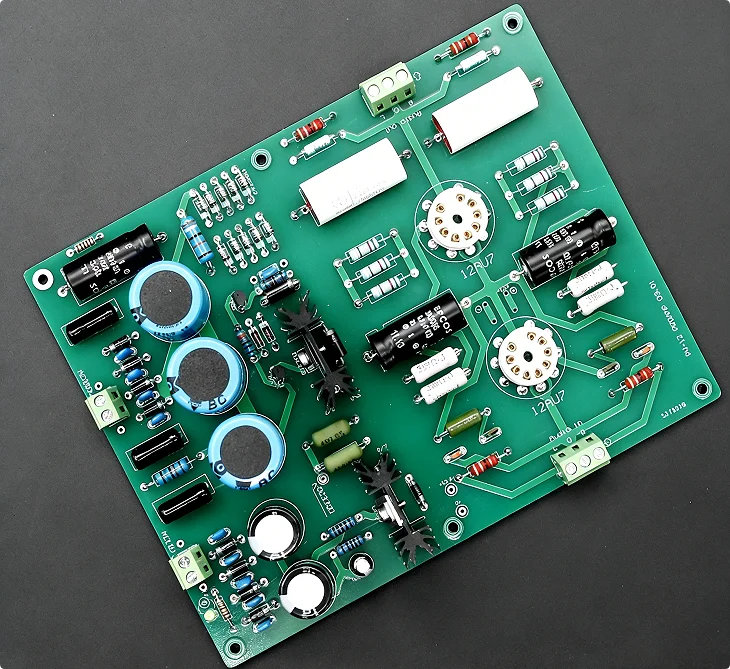 

C/ Conrad-Johnson PV12 Original Circuit , Tube Preamplifier. Resistors are precisely matched via the bridge method.