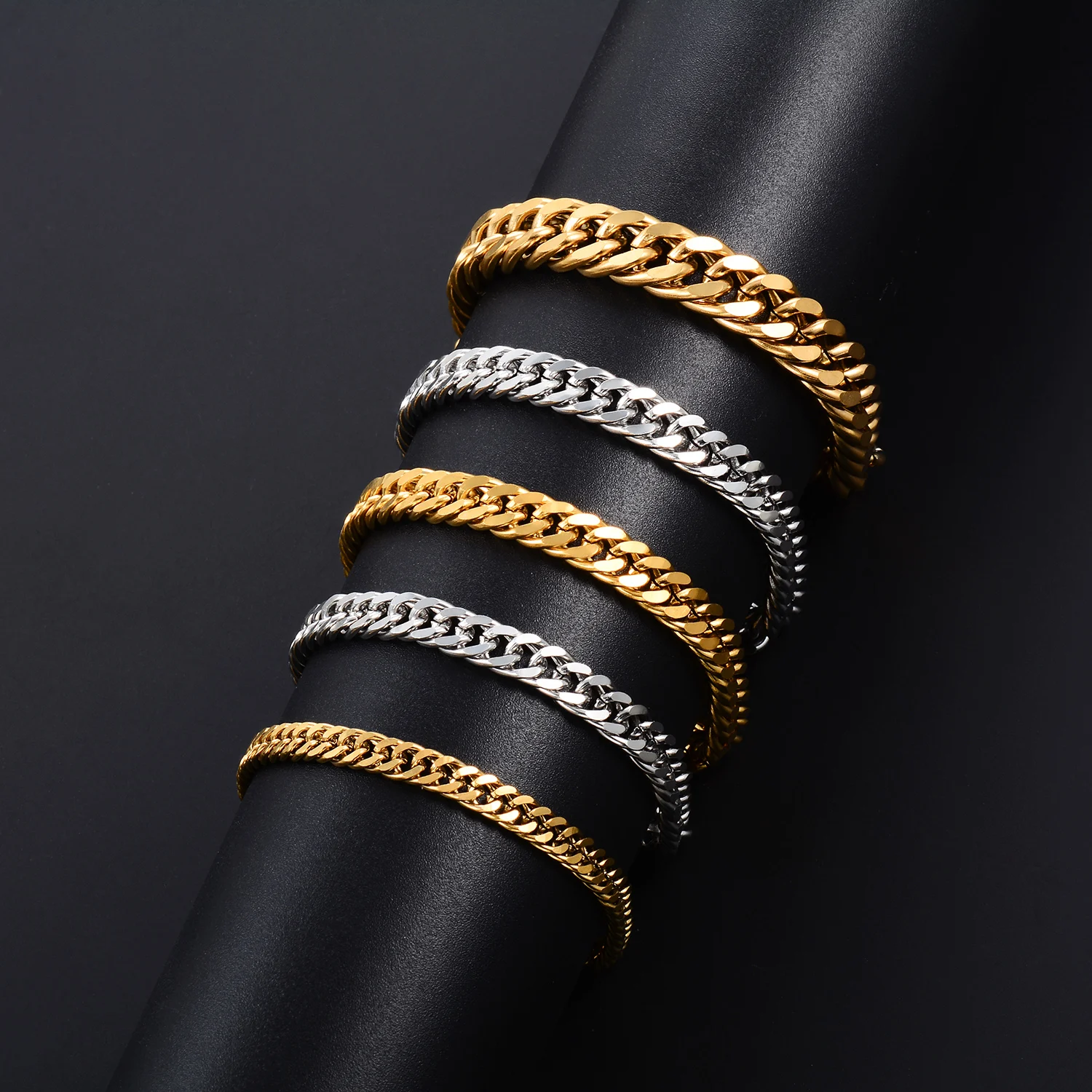 Klassisches Punk-Armband für Männer aus Edelstahl, kubanische Gliederkette, modisches Handgelenk-Schmuckstück, Geschenk. – Detail 1
