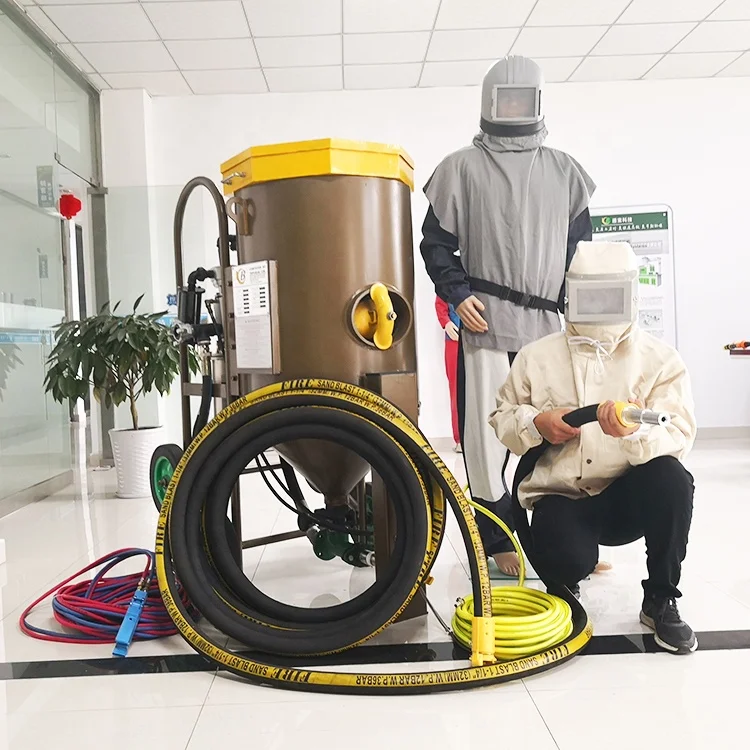 

Manual Air Sand Blasting Pot Package Mobile Sandblasters for Outdoor Sandblasting