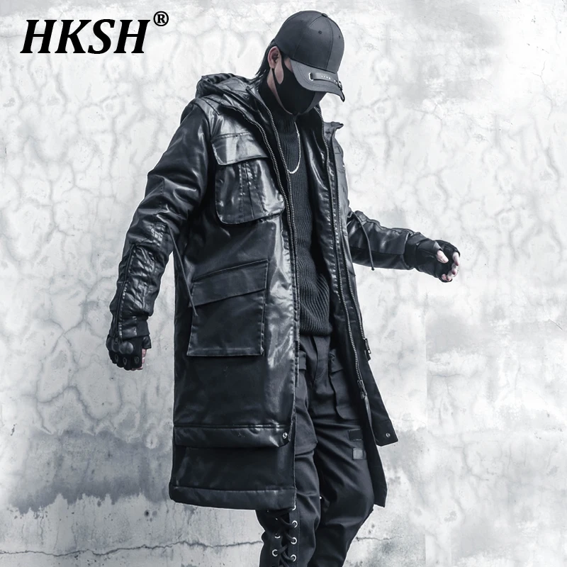 

HKSH Autumn Winter New Men's Dark Retro Trend Hooded Fake Two-piece Padded Coats Batik Patchwork Pocket Med-Length Trench HK2886