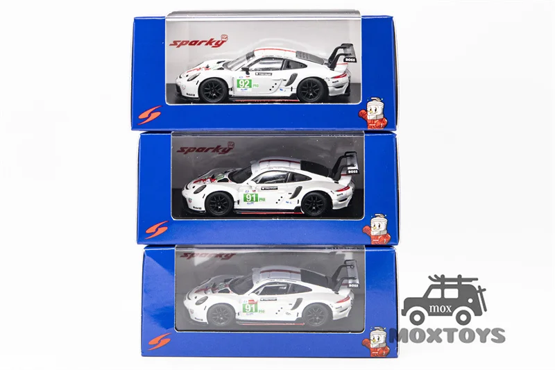 

Spark 1:64 RSR-19 GT Team 2021/22 Diecast Model Car