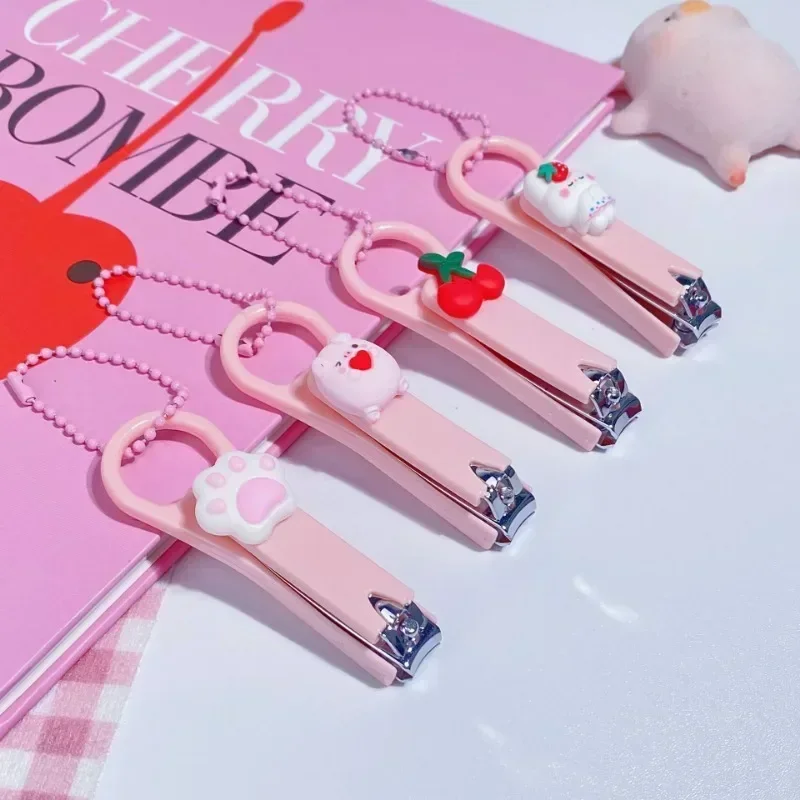 New Girls Heart Nail Clippers with Bead Chain Cartoon Bear Rabbit Nail Trimmer Cutter for Students Home Baby Care Manicure Tools