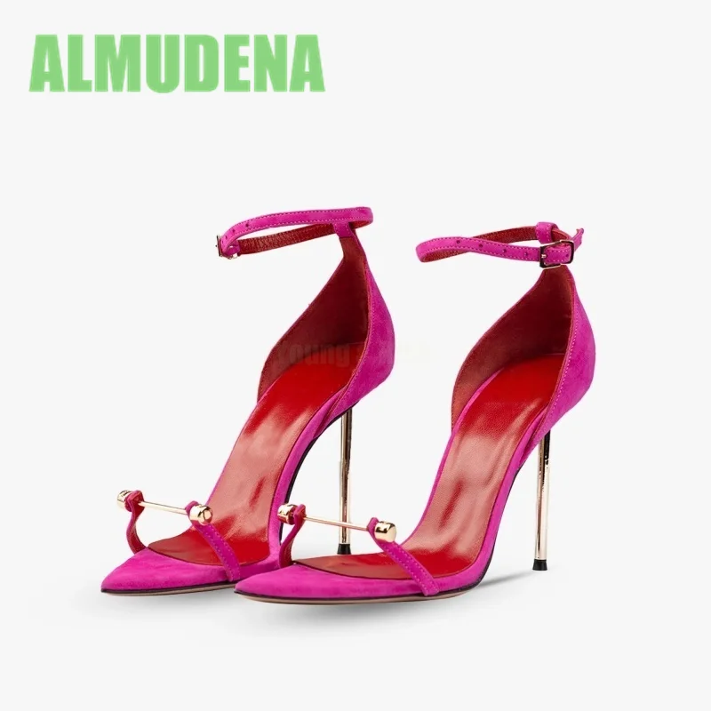 صنادل ذات كعب عالي مدببة بإبزيم معدني أحمر وردي، أحذية حفلات عصرية وبسيطة بإبزيم للكاحل