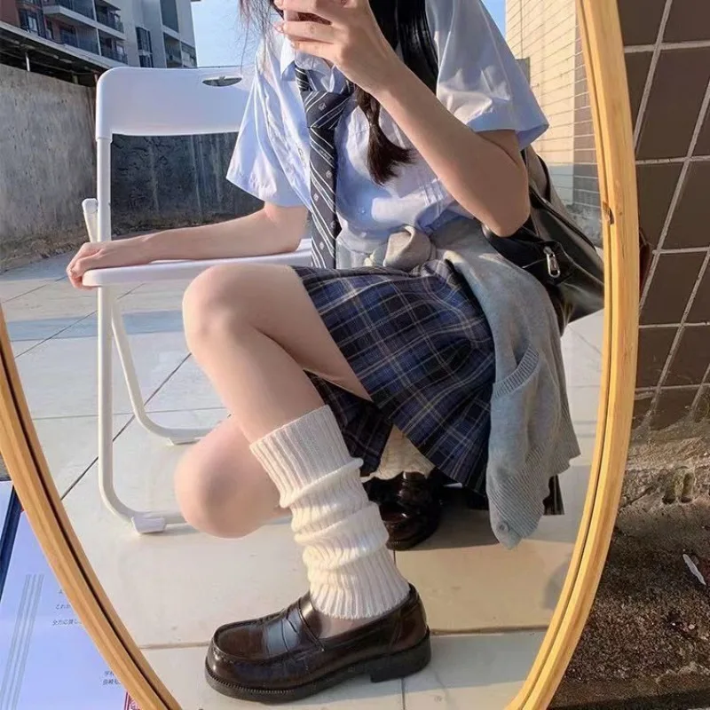 تدفئة الساق النساء الخريف الشتاء سميكة محبوك لوليتا الجوارب اليابانية لطيف JK Bowknot الصليب تعادل الدفء الأبيض غطاء الساق
