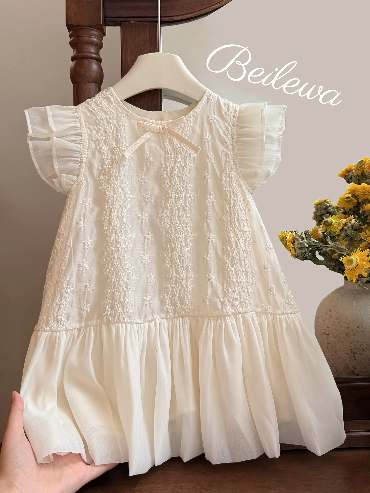 夏の新作ガールズファッションレース刺繍糸スカート、ベビーガー - Baby Clothing Yarn のレビューと価格