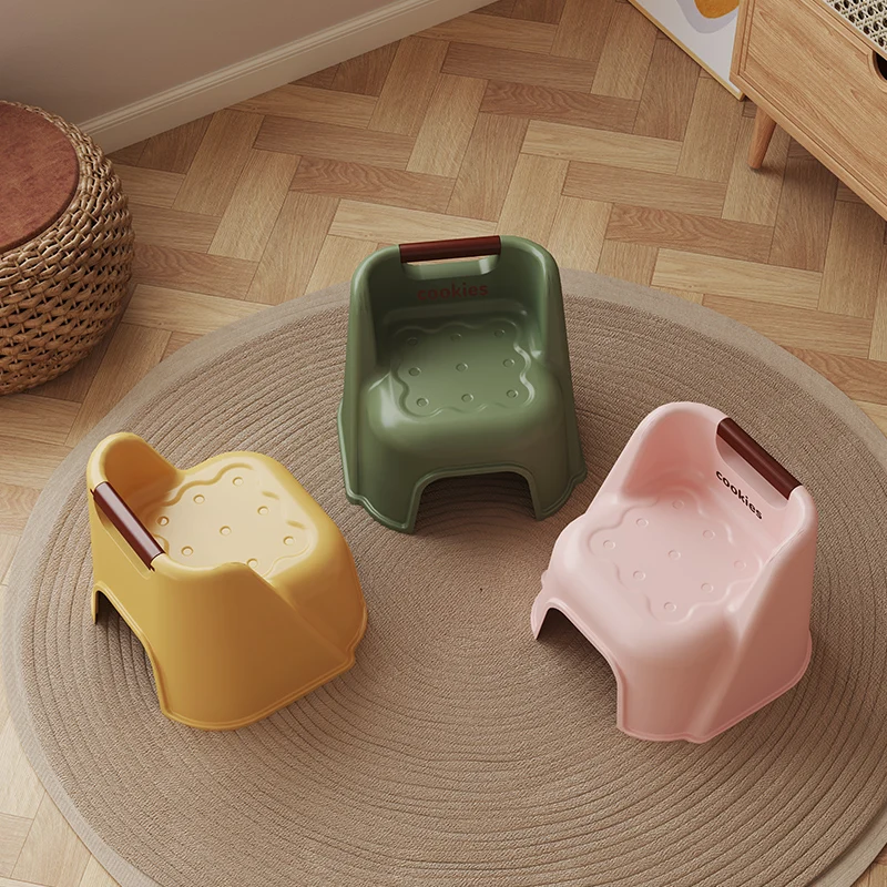 

Small Low Chair Bathroom Cheap Designer Nordic Children Shower Clear Elderly Unique Stool Trendy Modern Cabeceros Furniture