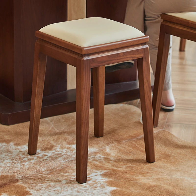 

Small Banquet Camping Chair Benches Aesthetic Room Furniture Stool Wooden Kitchen Nordic Stools Modern Meuble Salon Dining Foot