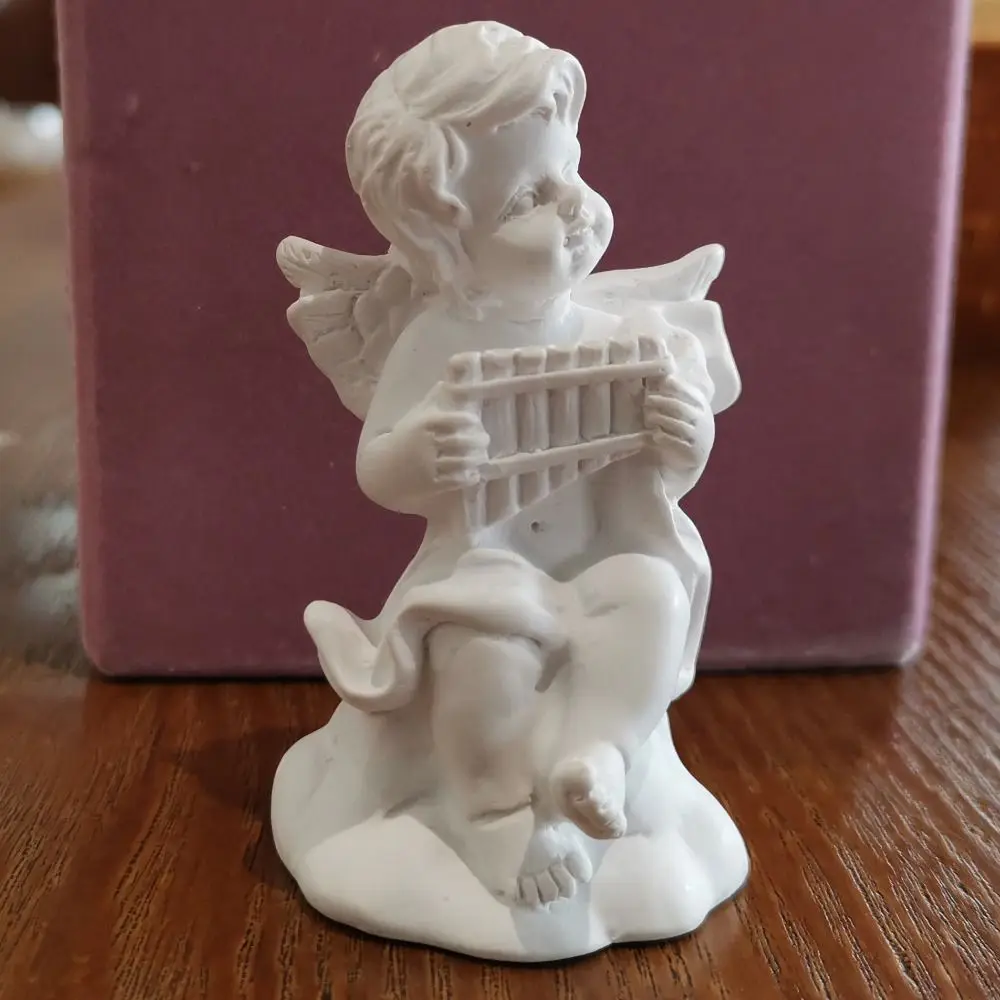 Decoration Luxury Living Home Decor Desk Kawaii Accessories Miniature Sculptures Figurines Resin Angel Cupid