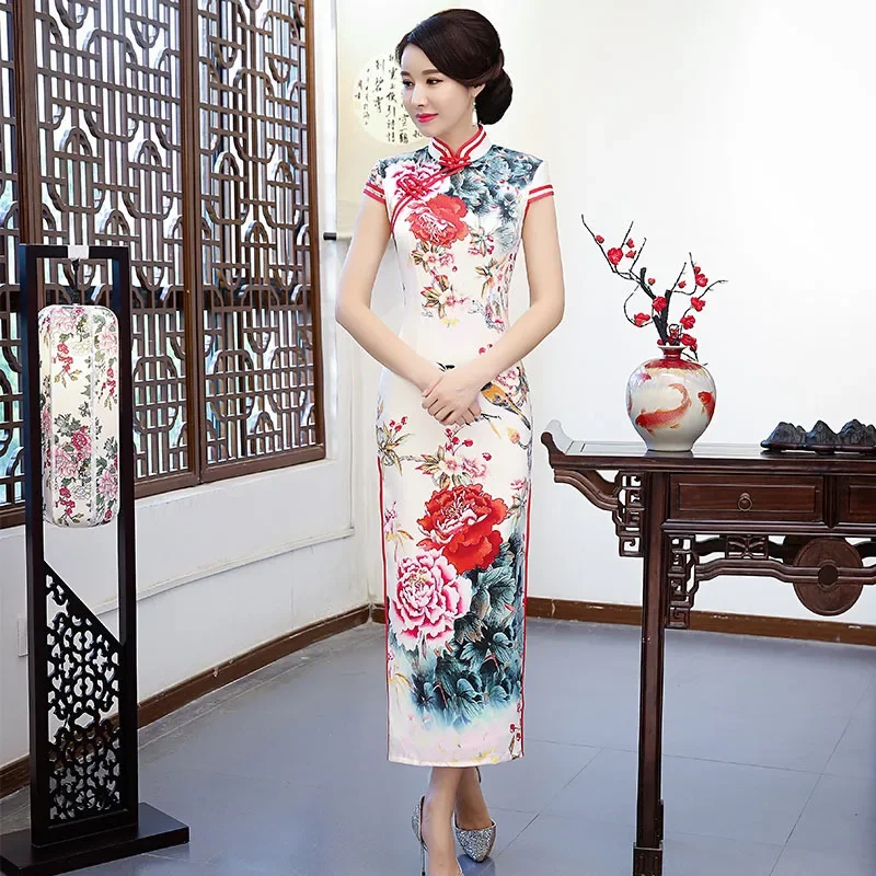 

Длинное улучшенное Cheongsam в китайском стиле с цветочным принтом, новинка 2024, женское облегающее платье Ципао в стиле ретро с короткими рукавами для показа мод