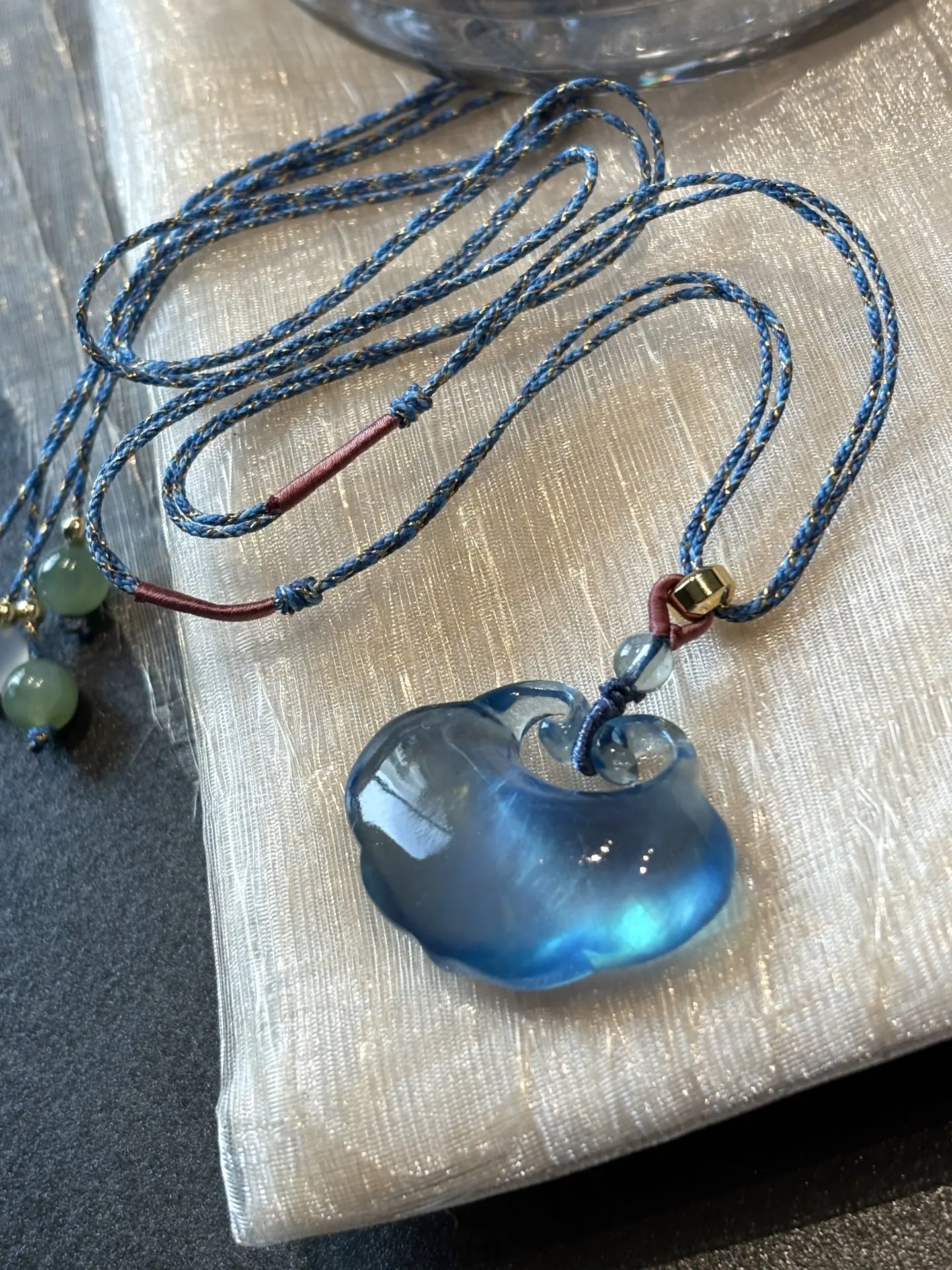 

Овальный кулон из натурального синего аквамаринового кварца, резные ювелирные изделия, 29x24x9 мм, овальное ожерелье с аквамарином AAAAA