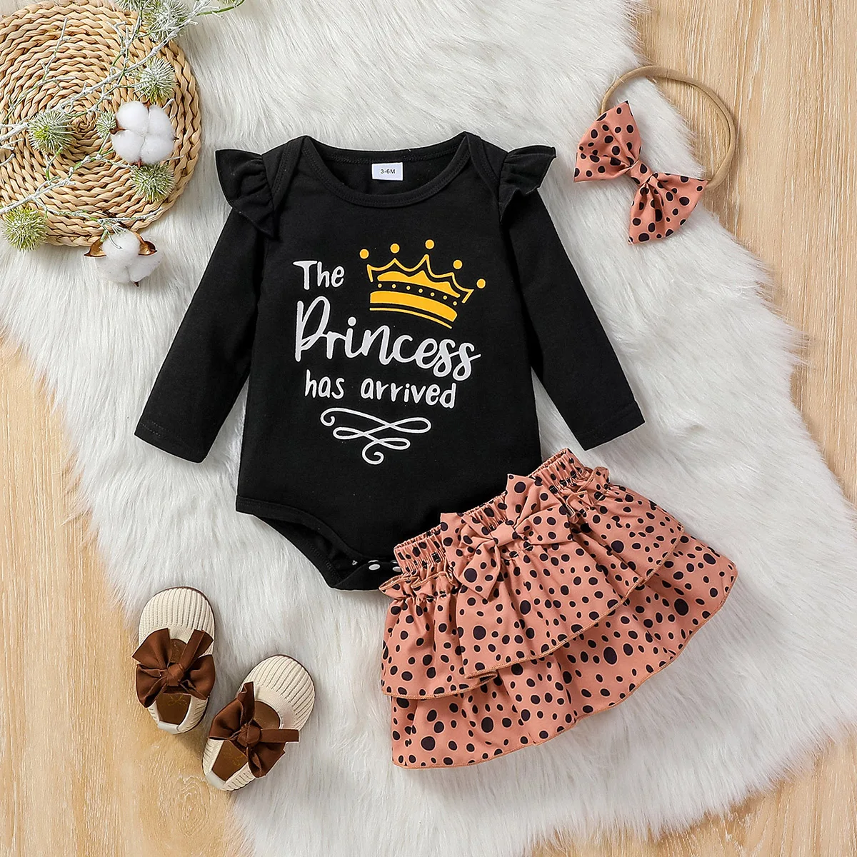 

Baby Girls Autumn Long Sleeve Print Letter Black Romper+ Polka dot Skirt With Bow For Newborn Fashion Princess Set