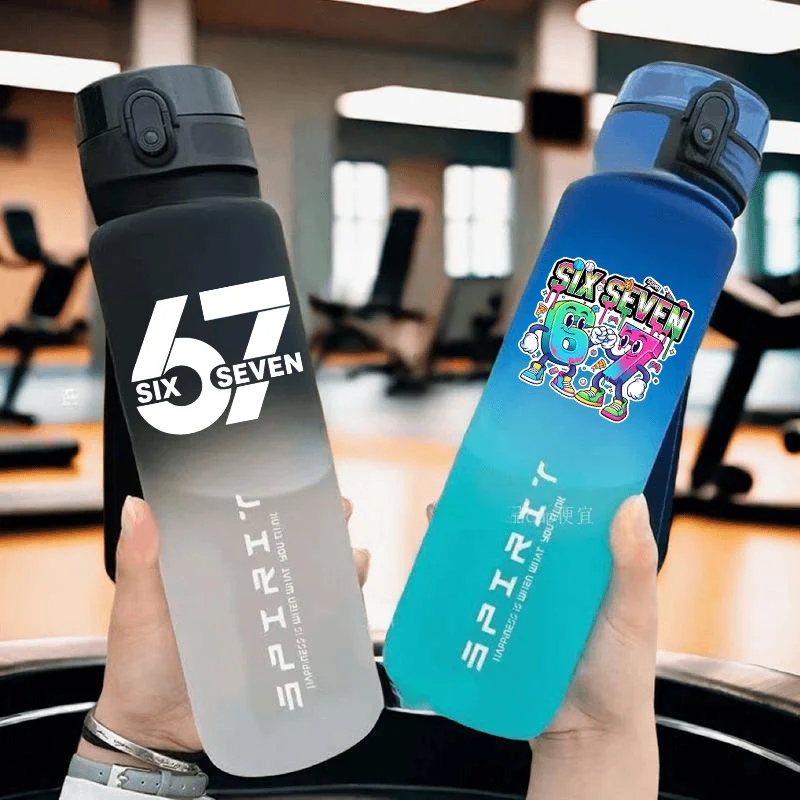 

Бутылка для воды 800 мл с соломинкой, забавный мультяшный принт 67 Six Seven, спортивная бутылка для мальчиков и девочек, милый подарок