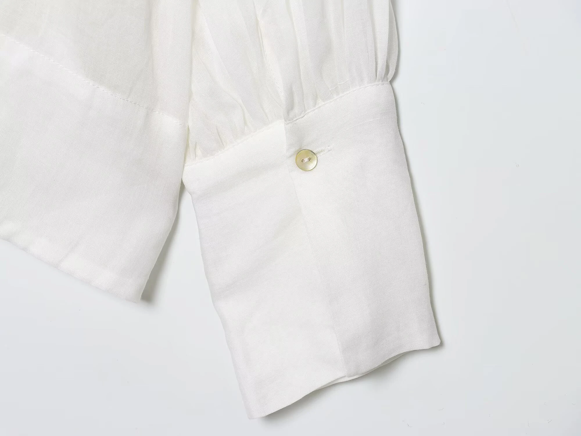 Winter new women's French style solid color linen French stand collar striped lantern long sleeved shirt top