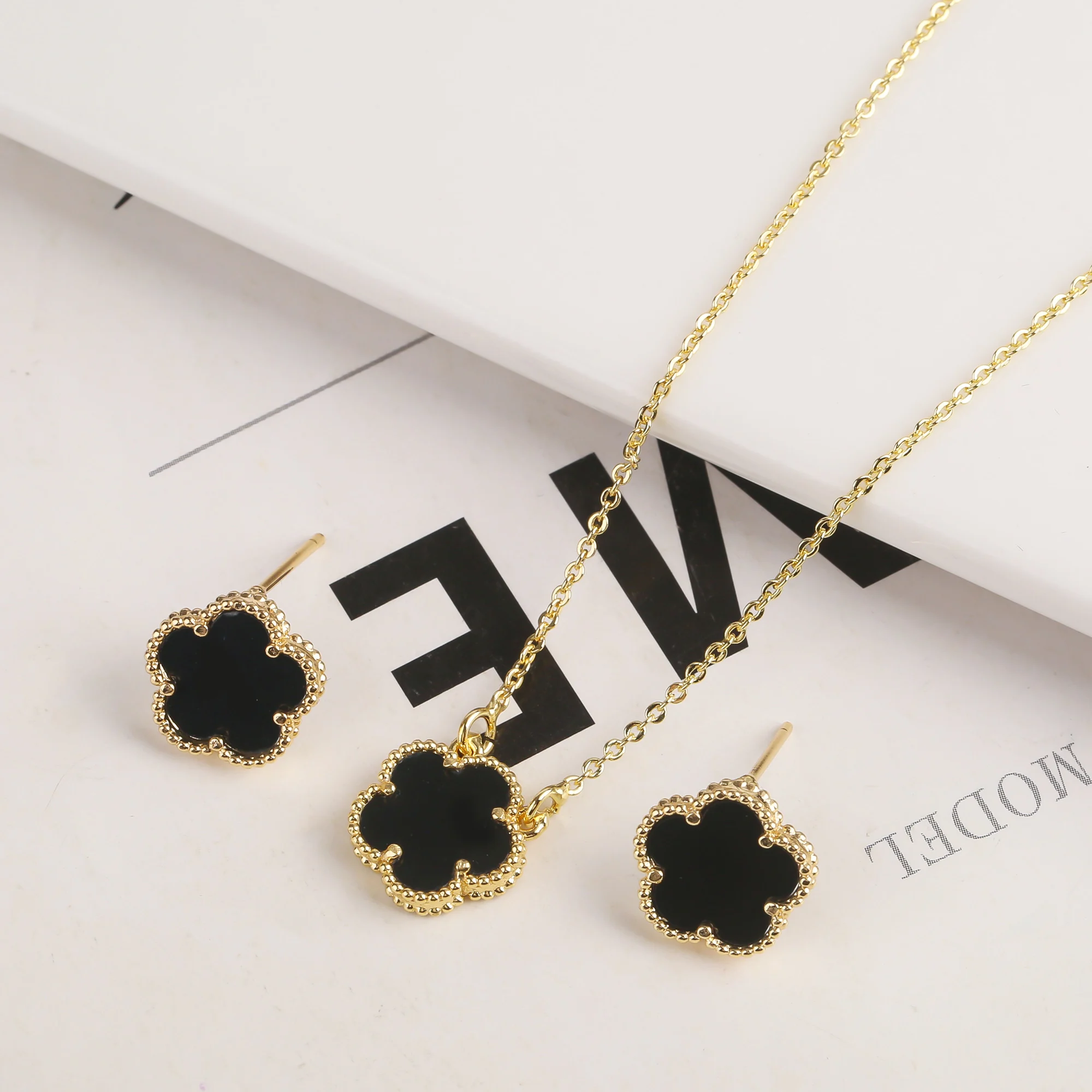 Hot Selling Plum Blossom Plant Five Leaf petal Pendant Necklace Earrings For Women's Clover Temperament Jewelry Set