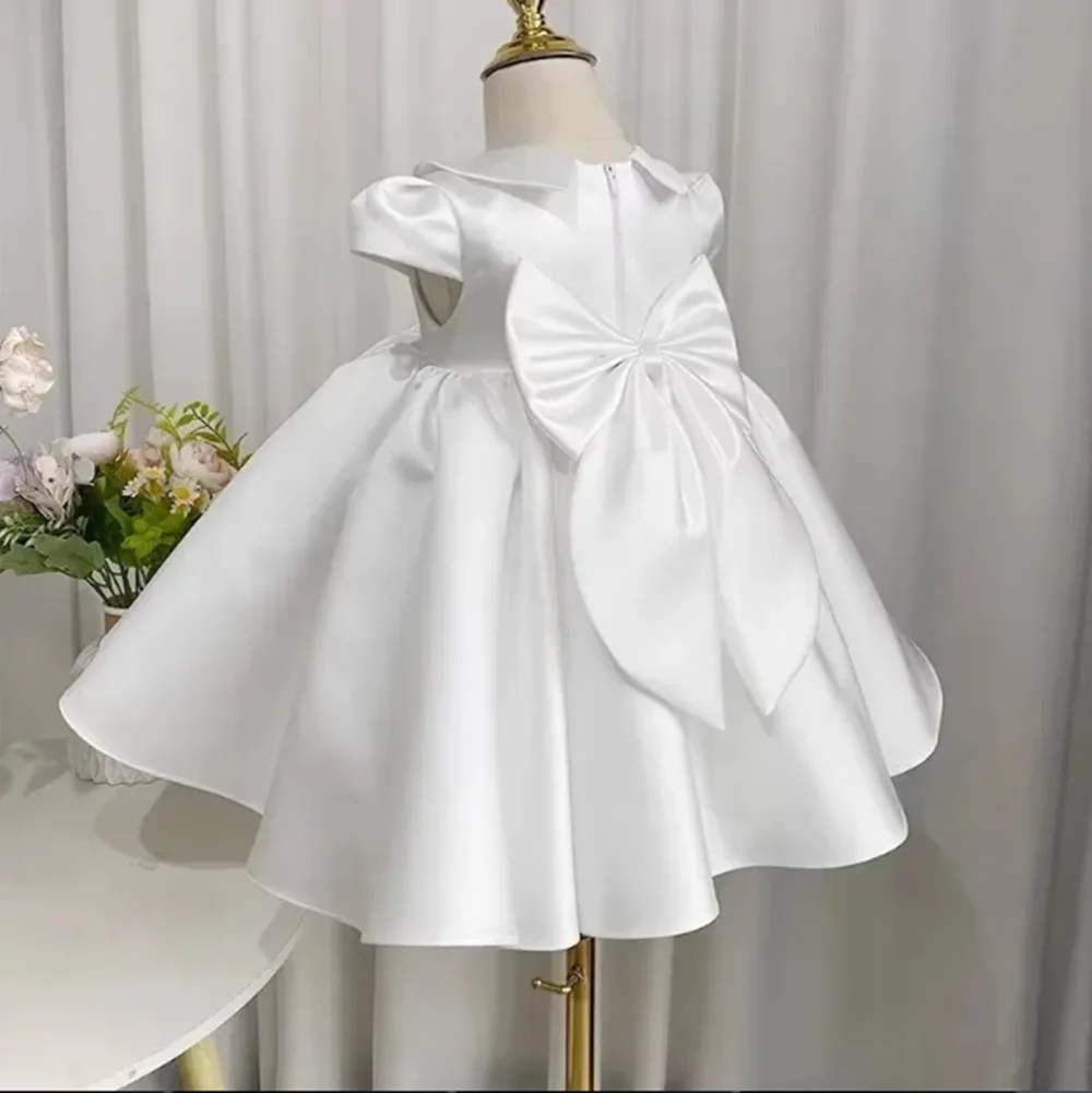 Customized Ivory Flower Girl Dresses For Wedding Short Sleeves Satin Puffy Elegant Toddler First Communion Banquet Pageant Gown