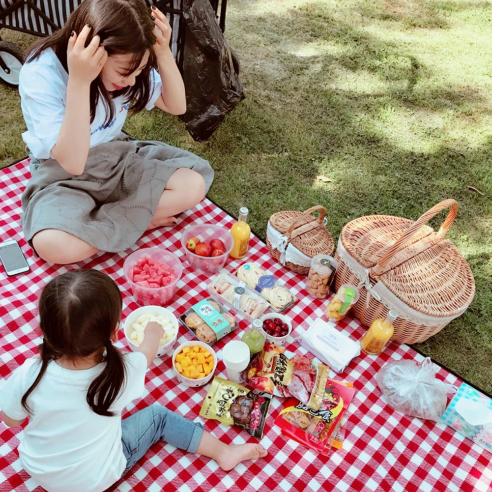 Wicker Picnic Basket with Liner Picnic Hamper with Lid and Handle Storage Basket Rattan Picnic Basket for Outdoor Camping Picnic view 4