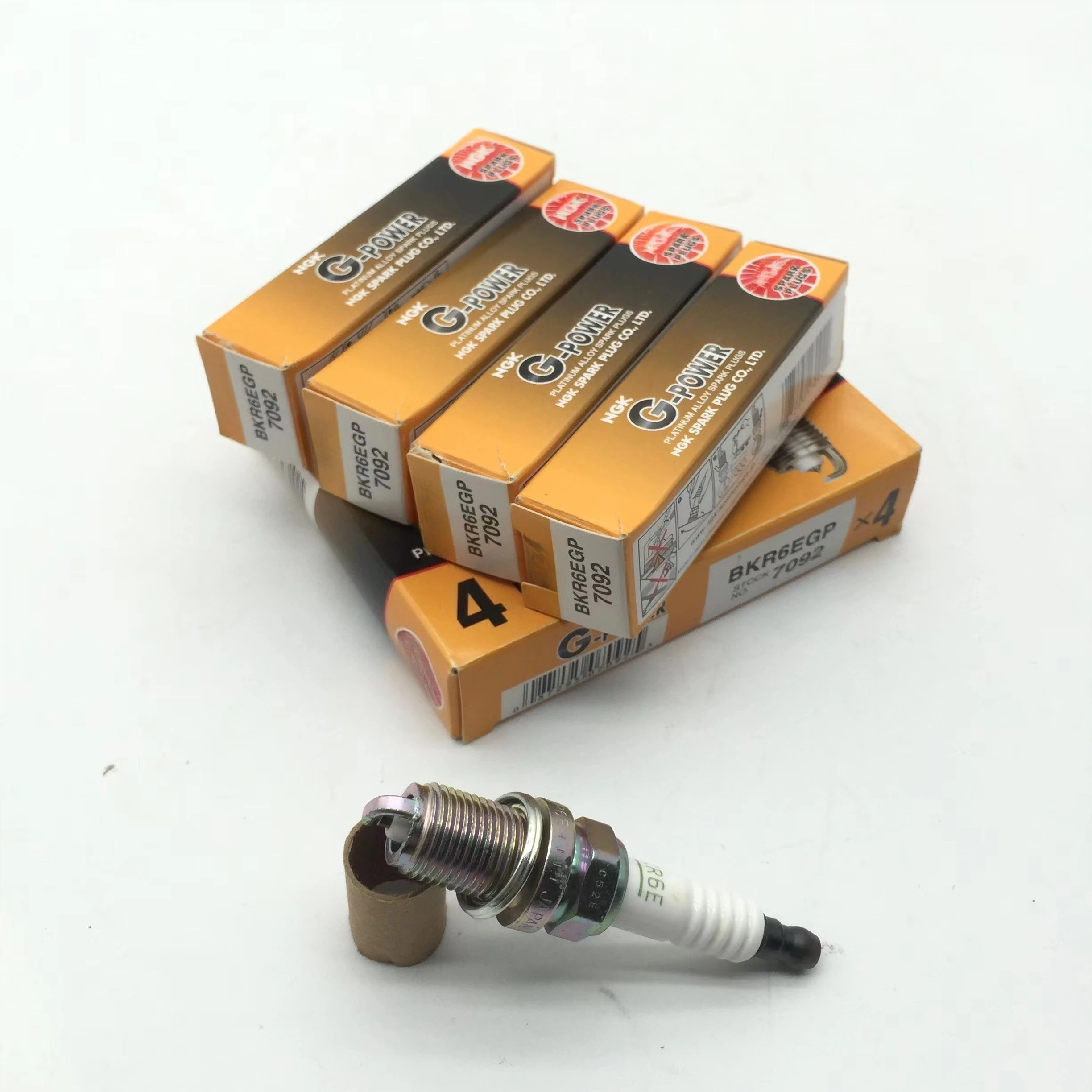 

Gold Spark Plug BKR6EGP/7092 Suitable for Baojun, Huansu, MG, Jingyi, Chery, Arrizo, Chrysler, Dodge, Ford, Jeep, Honda, Hyundai
