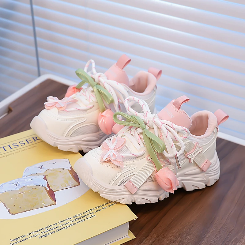 

2025 Children's Bowknot Decor Sneakers Lightweight Breathable Casual Shoes for Children Plus Size Non Slip Lace Up Walking Shoes