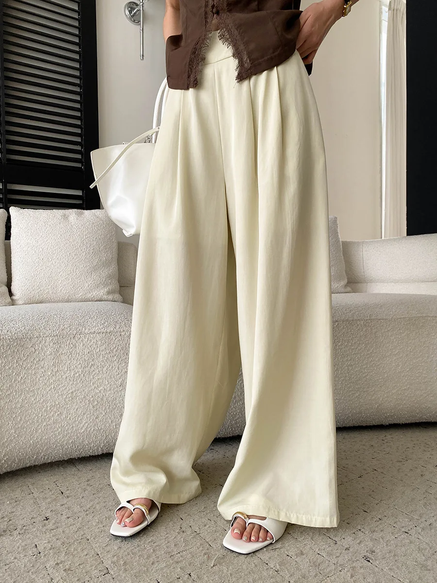 Sommerliche Damen-Freizeithose in Uni-Farbe, halb elastisch, hoher Bund, locker geschnitten, weites Bein – Detail 26