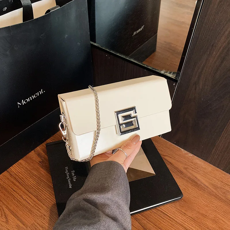 

Модная сумка через плечо с ремешком-цепочкой, новинка 2023 года для женщин, легкая сумка через плечо, повседневная минималистичная сумка для ежедневного использования