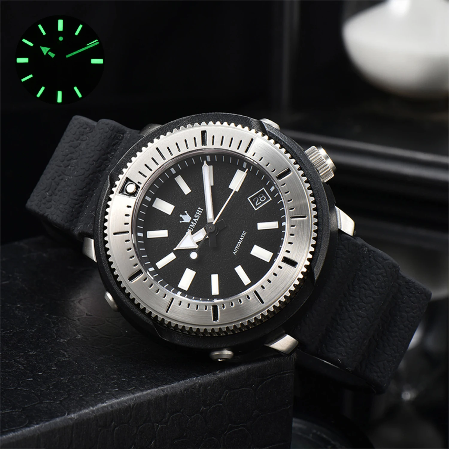 Orologi Monster da 45 mm per uomo NH35 Visualizzazione automatica della data impermeabile luminosa Orologio alla moda casual Logo Commercio all'ingrosso personalizzabile