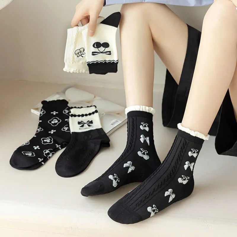 

Cute Socks Women Retro Fashion Socks Japanese Kawaii Bowknot Harajuku Vintage Lolita Sweet Girl Frilly Ruffle Socks Black Cherry