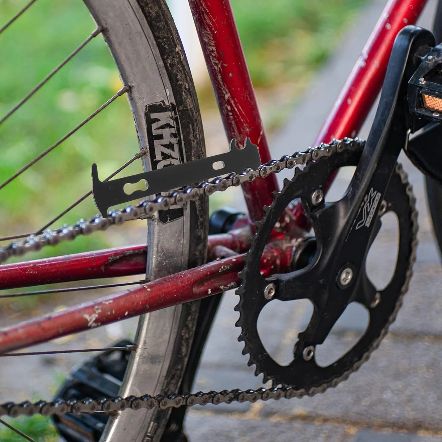 Versatile Essential Cyclist Tool Set to Ensure Bike Chain Top Condition, Save Time and Money on Repairs. Perfect for DIY Enthusi