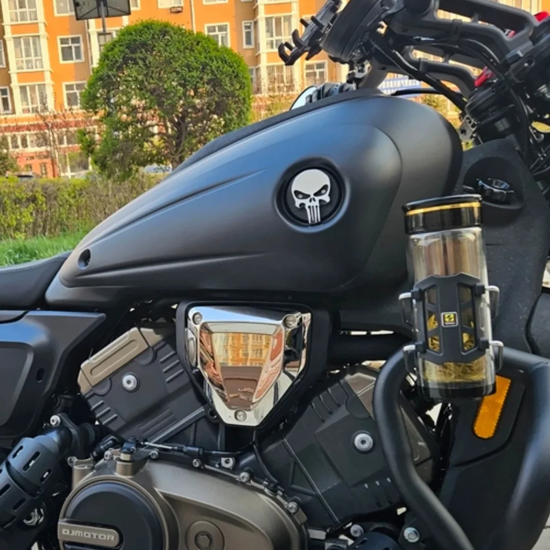 For QJMOTOR SRV600 special modification accessory - oil tank cover side cover with skull design, oil tank side plate