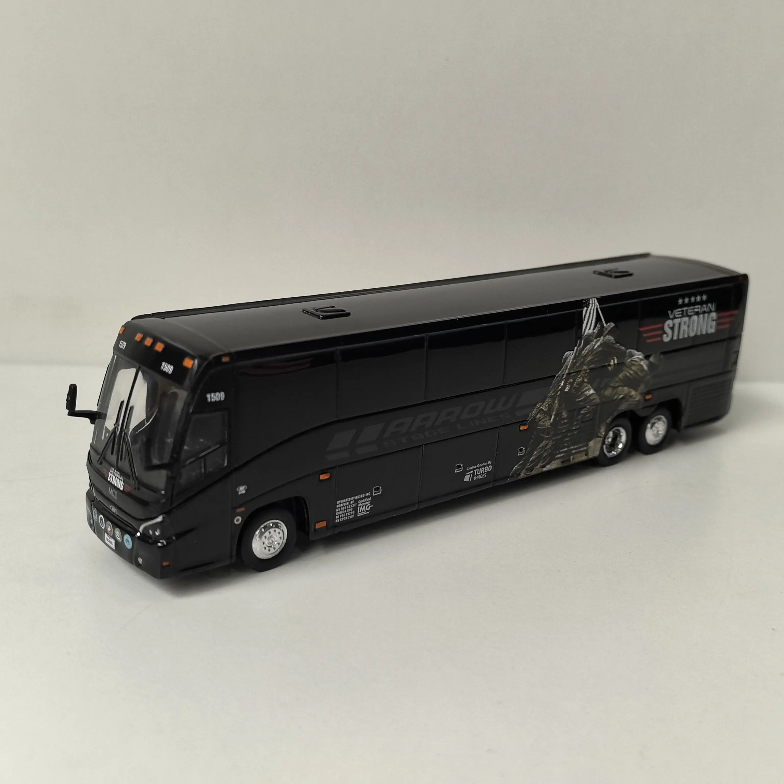 modele-de-voiture-en-alliage-mci-j4500-bus-a-l'echelle-1-87-ir-ho