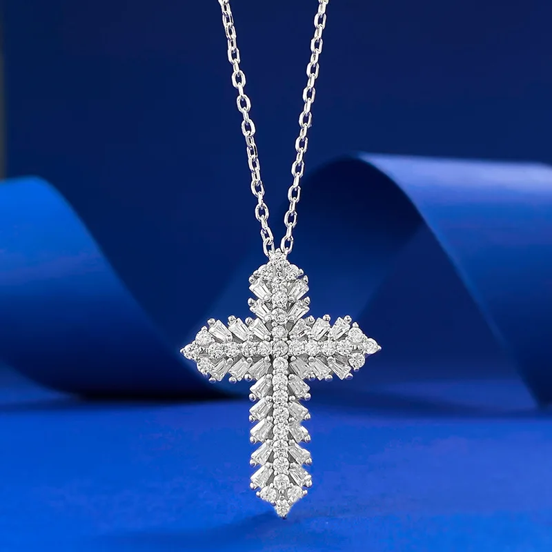 

S925 silver full diamond brilliant cross pendant for women, fashionable and versatile single item, heart-shaped necklace for wom