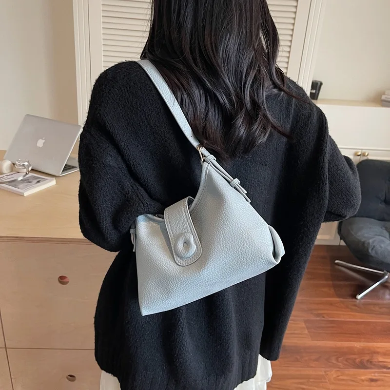 2025 حقيبة كتف جديدة للركاب متعددة الاستخدامات كاجوال ذات سعة كبيرة حقيبة ساعي الموضة المحمولة #2