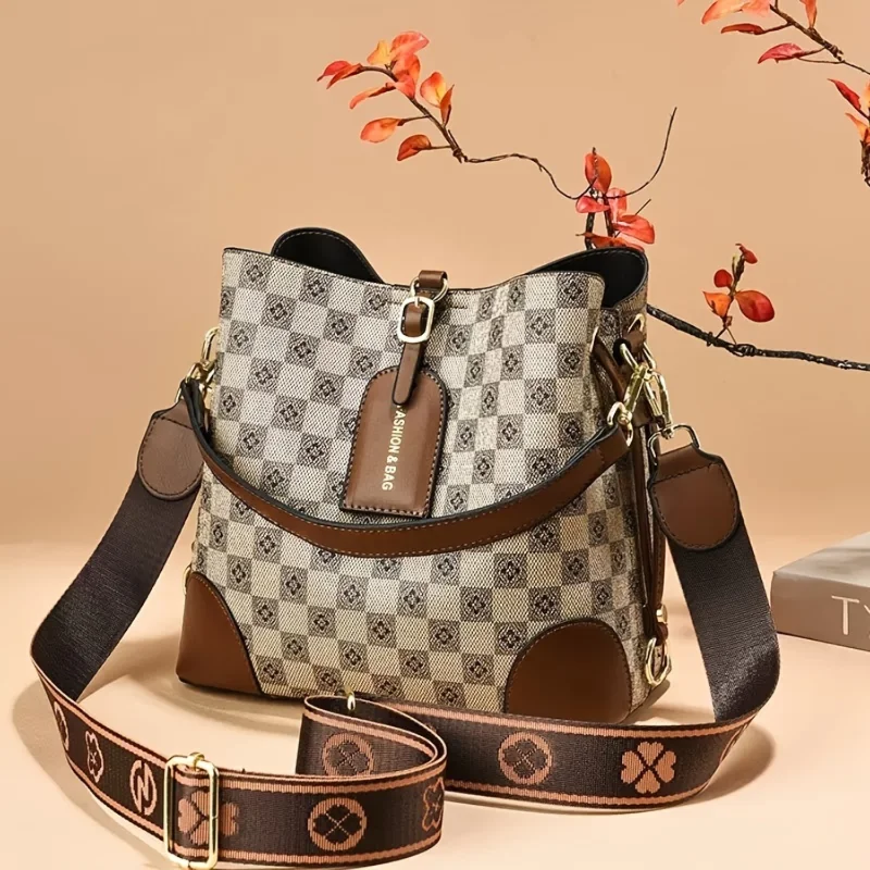 

Stylish Checkered Bucket Bag - Vintage Shoulder & Crossbody Bag for Women