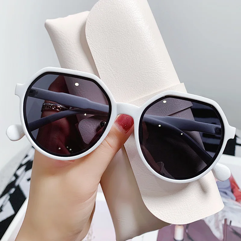 Vintage Small Frame Circle Sunglasses Women's Brand Designer Fashion Sun Glasses Women Outdoor Travel Eyewear UV400 Gafas De Sol